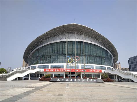 淄博（体育中心）大型网红夜市啤酒龙虾节盛大启航