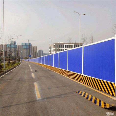 北京朝阳区彩钢板围挡板生产加工施工厂家；建筑工地围挡板安装厂家
