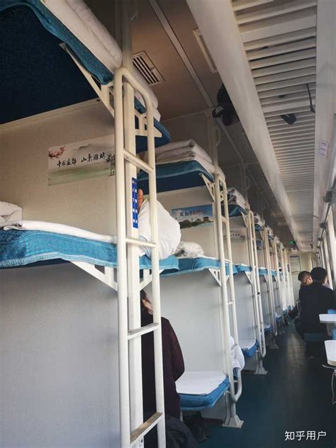 火车硬卧和软卧有啥区别 火车硬卧一节车厢有多少个卧铺-热聚社
