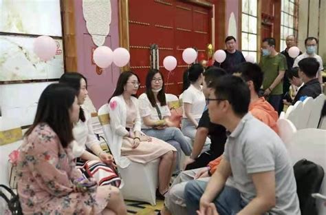 《单身男女2》曝光“爱上你”系列海报 _陕西频道_凤凰网