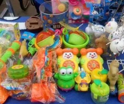 六一“买买买”玩具很抢手 - 今日视点 - 华西都市网新闻频道