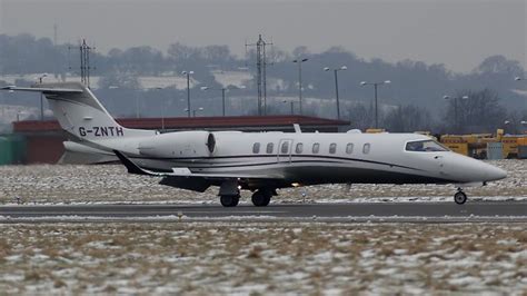 ILAFFT: A slippery Learjet landing on a Russian snow-dusted runway - Pilot