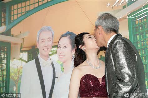 62岁TVB男星与女友举行婚礼 黄昏恋3年成正果_凤凰网