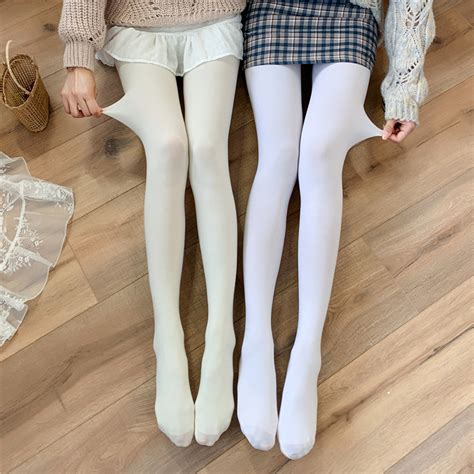 丝袜二次元美女图片