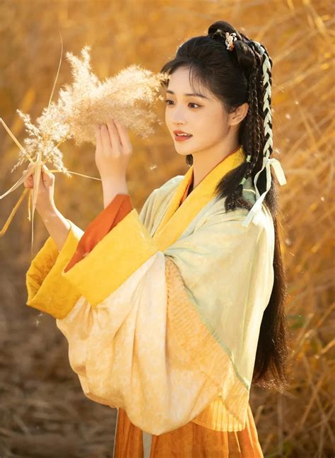 周洁琼同款古风头像女生