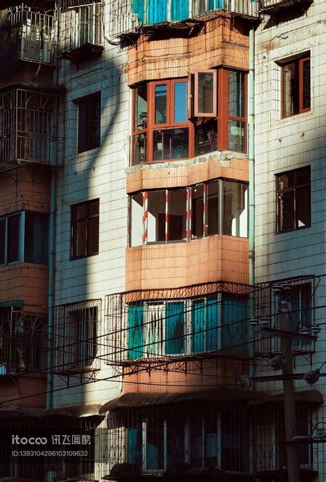 香港特色居民楼高清图片下载-正版图片501148181-摄图网
