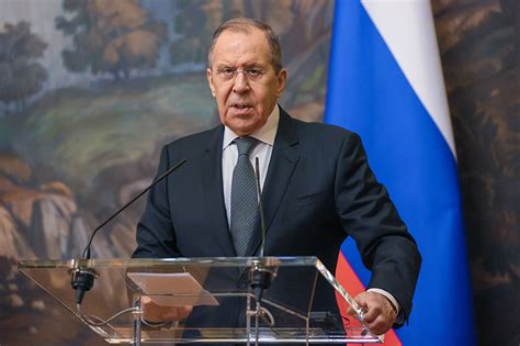 俄罗斯外长：俄方愿意恢复谈判，但乌克兰说打赢前绝不和谈|俄罗斯外长|乌克兰|谈判_新浪新闻