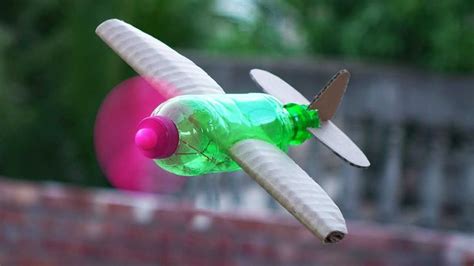 怎么做简单飞机模型 塑料瓶手工制作玩具飞机_爱折纸网