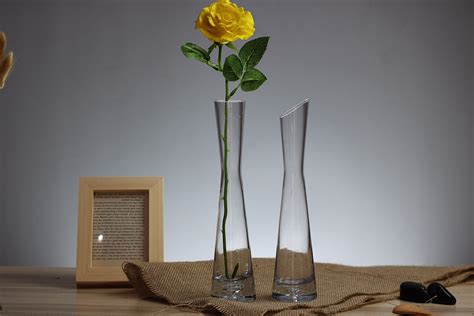 批发玻璃透明小花瓶 桌面花插小口细长玫瑰花瓶客厅迷你摆件-阿里巴巴