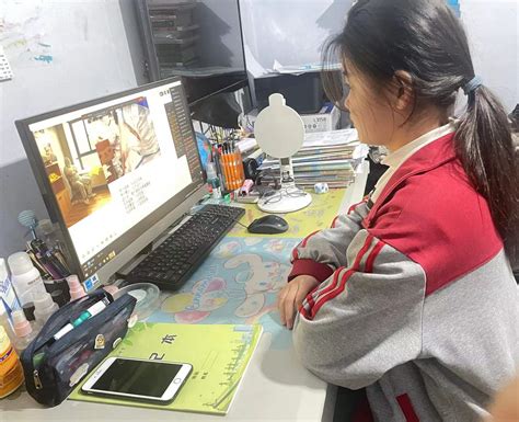 把疫情当育人教材，郑州市第五初级中学让家国情怀根植于心--新闻中心