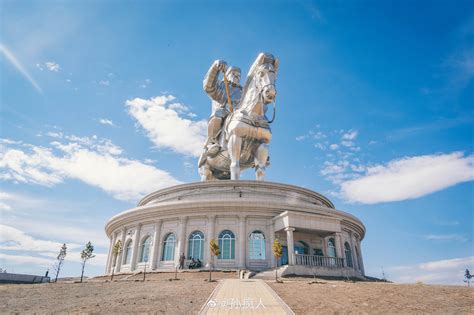 📍蒙古国成吉思汗雕像一代天骄，成吉思汗！|成吉思汗|一代天骄|蒙古国_新浪新闻