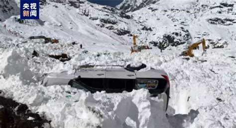 已致13人遇难！西藏雪崩亲历者讲述：从车窗使劲刨开雪爬出来……