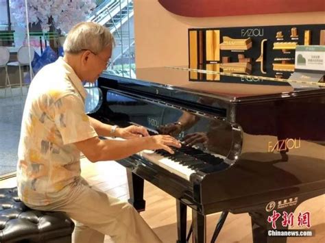 一群“另类”退休老人：钢琴，余生请多多指教_凤凰网