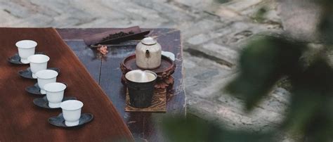 喝茶的句子有哪些？茶者坞分享50个描写喝茶的优美句子，收藏起来！ - 知乎