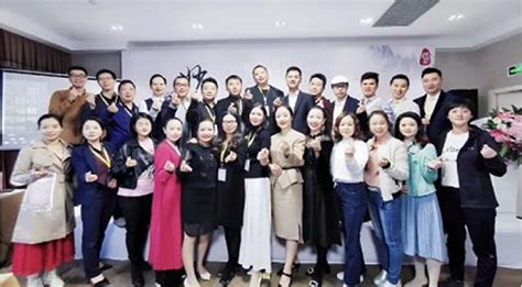 2019全球电竞领袖（长江三峡）峰会在重庆忠县圆满举行！_互联网_艾瑞网