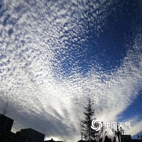 土耳其凡城天空出现奇特的荚状云 - 今日新闻 梅州时空