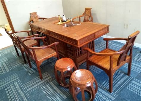 榆木雕花中式餐桌（一桌八椅直径1.6米）可议价 - 二手家具 - 桂林分类信息 桂林二手市场