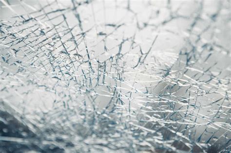 斯里兰卡汽车遇“拦路象”挡风玻璃被打碎 (视频) - 2018年8月22日, 俄罗斯卫星通讯社