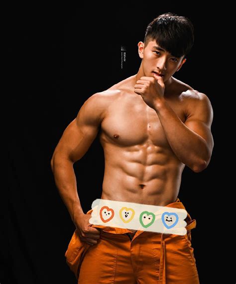 摄影师深夜名堂镜头下的肌肉小哥内裤写真 中国 健身迷网