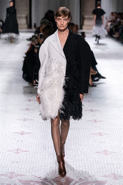 纪梵希 Givenchy 2019/20秋冬高级定制秀(细节) - Paris Couture Fall 2019-天天时装-口袋里的时尚指南