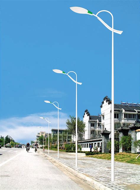 6米太阳能路灯参数-益新LED路灯厂家