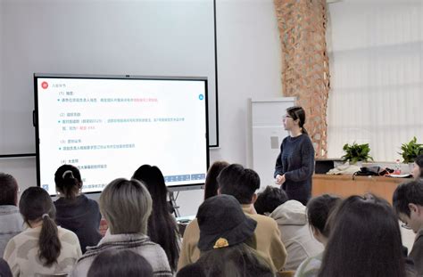 创新创业学院召开第六批团队入驻孵化基地见面会-广州美术学院