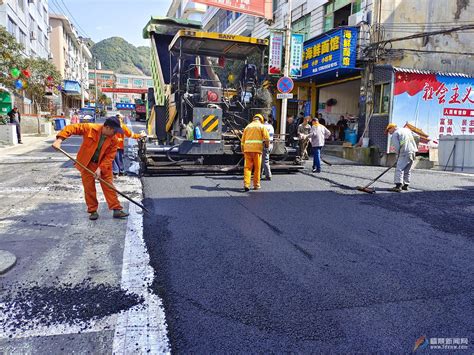 住建局市政处对市区部分道路坑洼路面进行修补_部门信息_新闻中心_霸州市人民政府