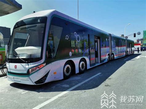 浦镇造！世界首列数字轨道胶轮电车（DRT）列车在沪发布