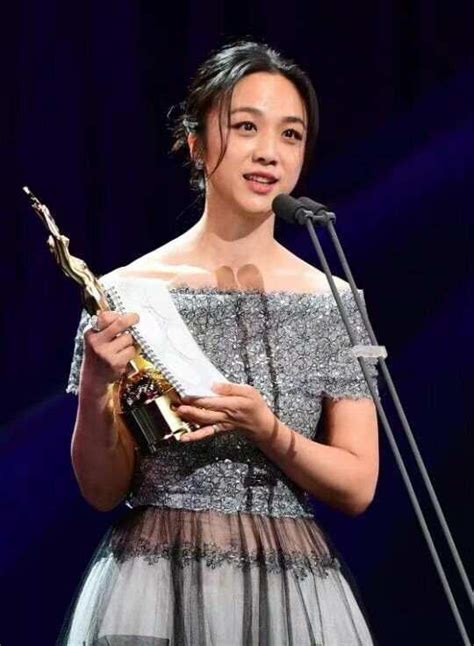 首位中国影后！汤唯凭《分手的决心》拿下韩国青龙奖最佳女演员|青龙|分手的决心|汤唯_新浪新闻