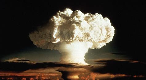这枚氢弹威力比“沙皇炸弹”还恐怖，苏联科学家集体反对生产__凤凰网