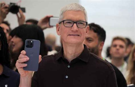苹果CEO库克接受采访中，谈到更多细节，包括对iPhone 11系列新品销售-新闻资讯-高贝娱乐