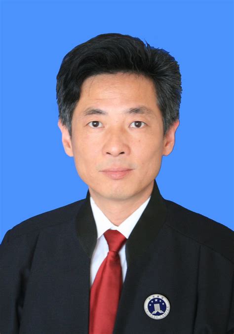 沈鸿伟 - 律师简介 - 湖州律师协会官方网站