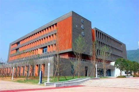西华大学宜宾校区正式启用，10月启动建设二期项目 - 川报观察