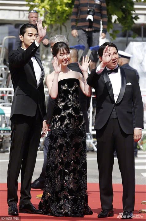 唐田英里佳图片