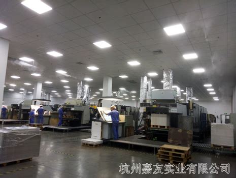 工厂中的大型印刷设备高清图片下载-正版图片600331125-摄图网