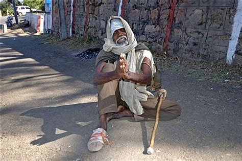实拍：印度街头乞丐众生相