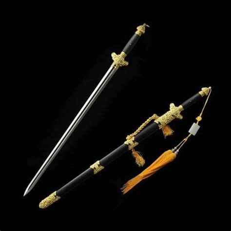 中国古代十大名剑排名，鱼肠剑上榜，第一是一把圣道之剑_中国之最_第一排行榜