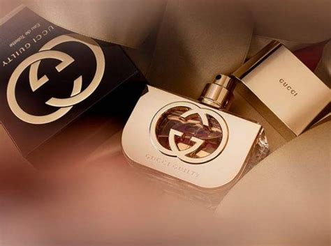 世界十大顶级香水品牌排行榜_巴拉排行榜