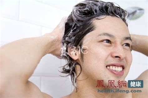 一洗头就掉发怎么办 掉多少头发是正常的_健康频道_凤凰网
