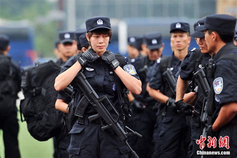 高清:北京大批警员举行反恐演练 震慑暴恐犯罪【5】--军事--人民网