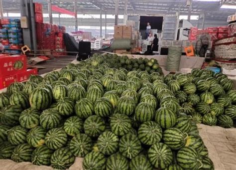 上海最大的水果批发市场(上海最大的进口水果批发市场)在哪里？ - 黄河号