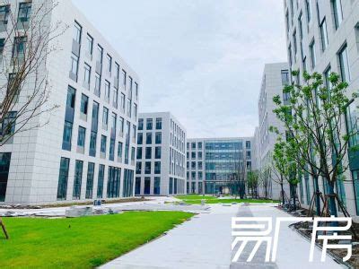 工行宝山聚丰园路支行联合上海大学共迎2023级新生 - 中国网