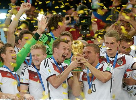 世界杯足球赛奖杯环球巡展在伦敦正式拉开帷幕 - 俄罗斯卫星通讯社
