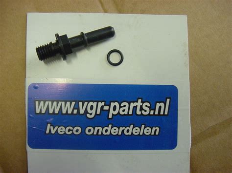 slang aansluiting radiateur - vgr-parts.nl - Iveco onderdelen