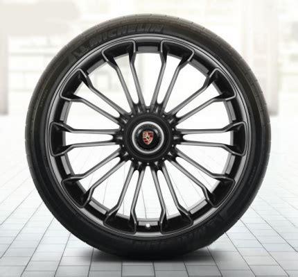 918 Spyder Wheel Set (Platinum) : Suncoast Porsche Parts & Accessories
