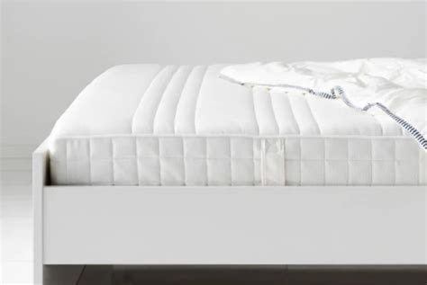 乳胶床垫怎么选，可以参考床垫十大排名-宜奥家居