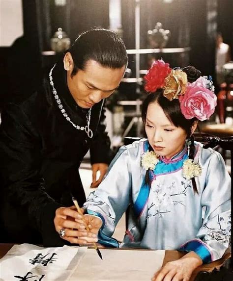 2003年，《第八号当铺》的主演杜德伟和吴天心的剧照和幕后照 - 派谷照片修复翻新上色