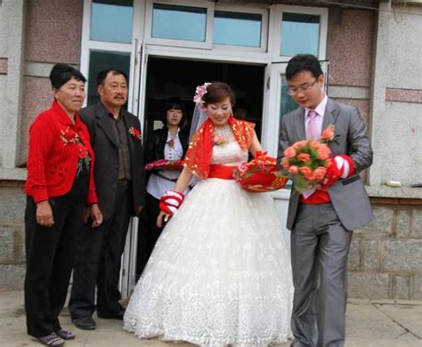 《在人间》第171期：中国式乡村婚礼_凤凰网