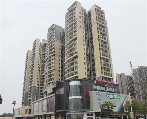 龙胜时代广场 32层 建筑面积66337（M2） - 惠阳建筑工程有限公司