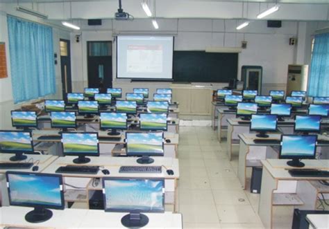 教师培训,泰州市博日电脑技术学校